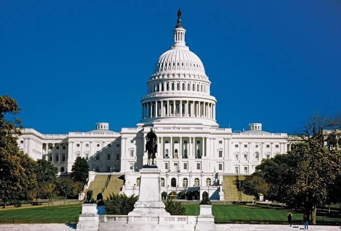 US Senate Passes Bill To Avert Government Lockdown