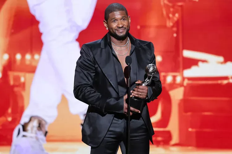 Music Icon Usher Honors the Women in His Life at the 2024 NAACP Image Awards