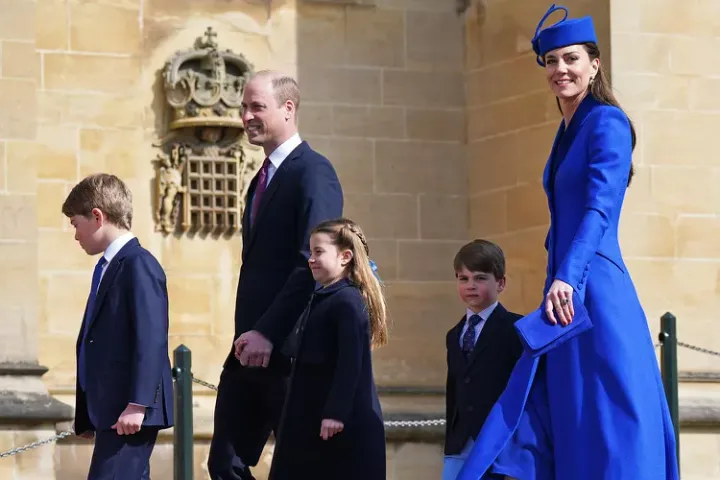 PHOTO: YUI MOK - WPA POOL/GETTY Kate Middleton, Prince William and their children